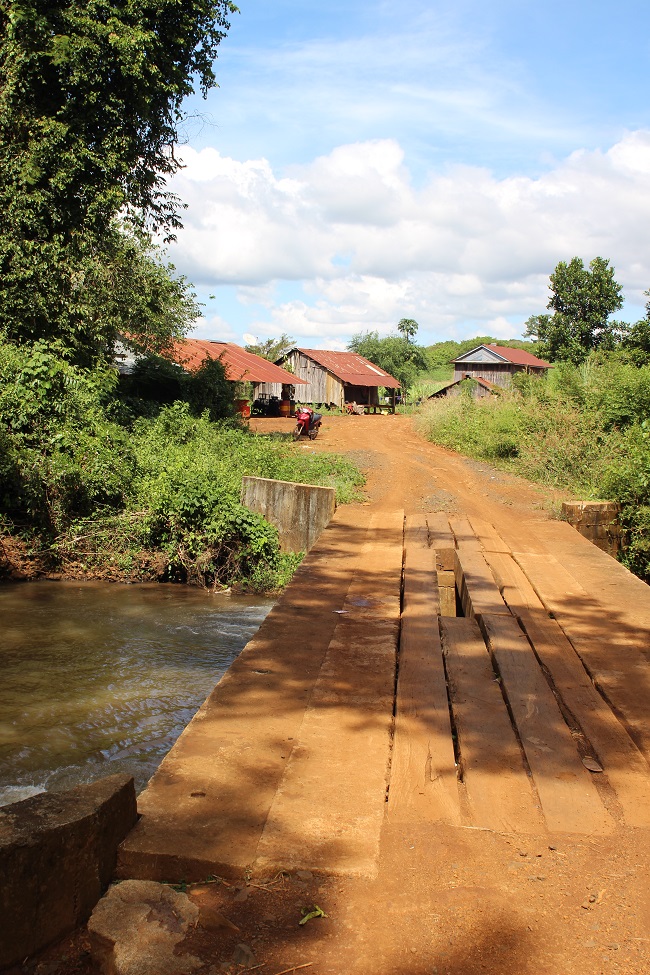 Pont près de Katien